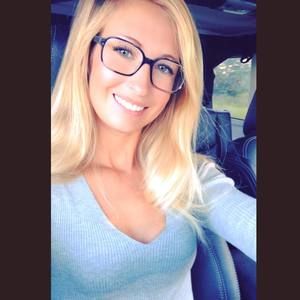 Meet your Posher, Mikala